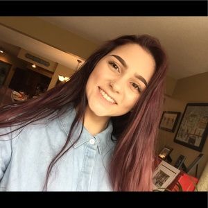 Meet your Posher, Camille